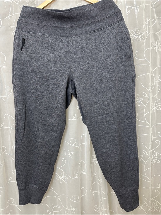 Athleta Pants - Athleta Heather Charcoal Active Joggers